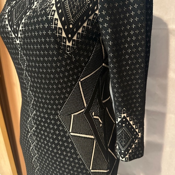 Tracy Reese Black and White Sheath Dress Crew Neck - Picture 7 of 10